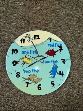 Dr Seuss collectible clock 11 inch